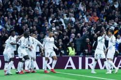 开云体育在线登录-包含阿贾克斯主场告捷，以三战全胜领跑欧冠小组的词条