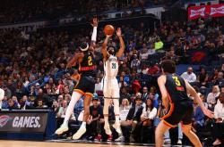 篮网险胜魔术，连胜达到八场