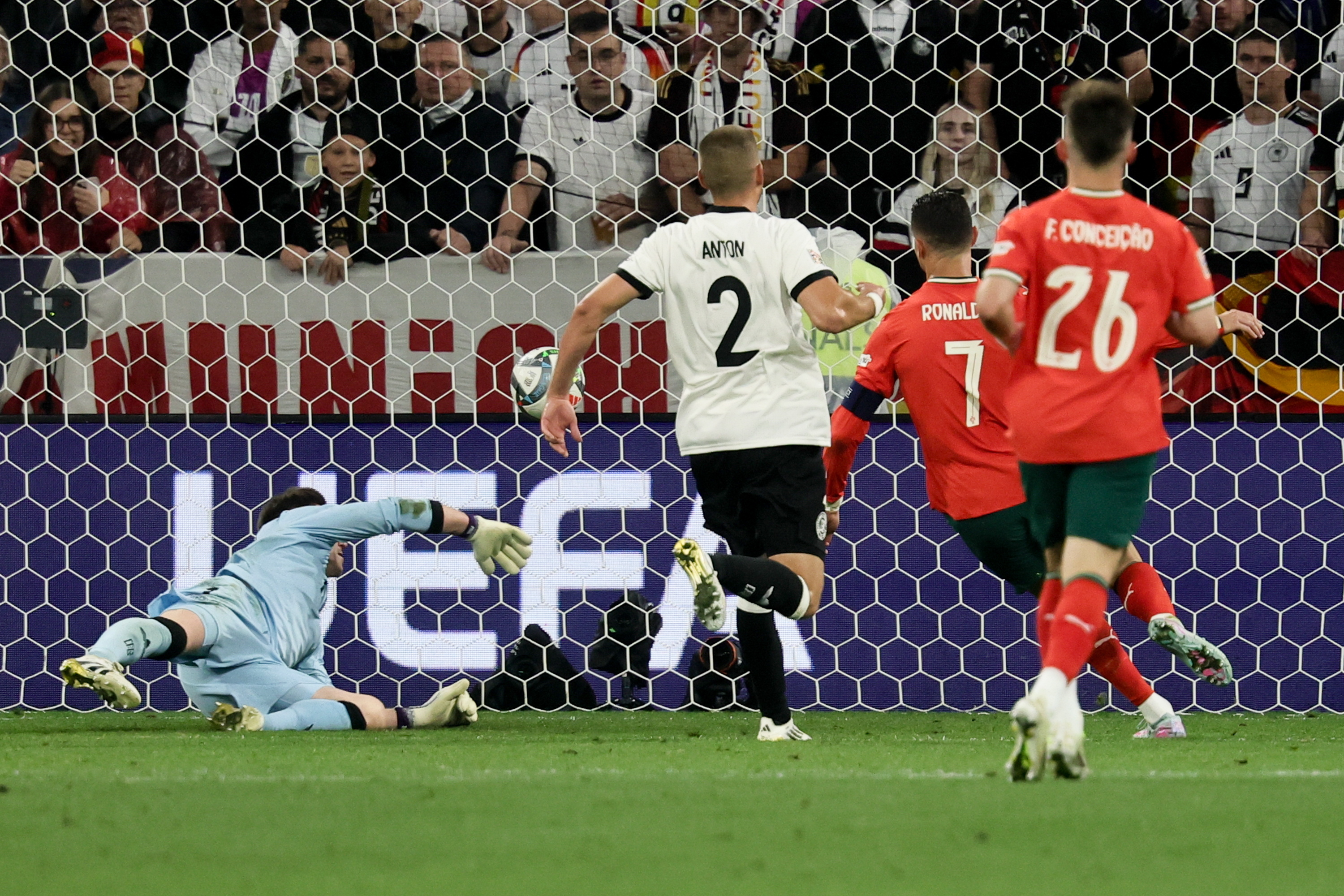 葡萄牙女足球队遭遇连败,迫切需要调整的简单介绍 葡萄牙女足球队遭遇连败,迫切需要调整的简单介绍