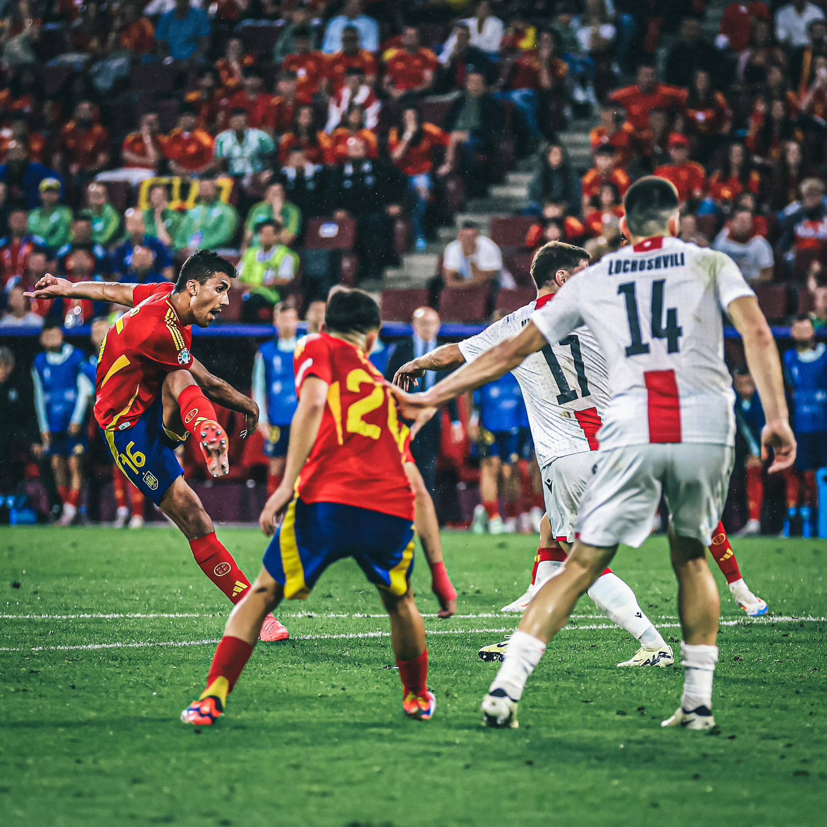 布尔加利亚队遭遇困境，险胜对手晋级欧洲预选赛八强的简单介绍